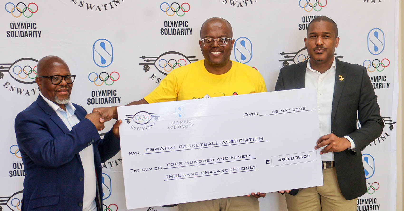 Building a legacy: EOCGA President (L) with Basketball Association of Eswatini President Clement Dlamini and CEO Maxwell Jele (C) during the presentation of the E490 000 replica cheque to support the Development of National Sports System programme. (Pic: Sanele Jele)